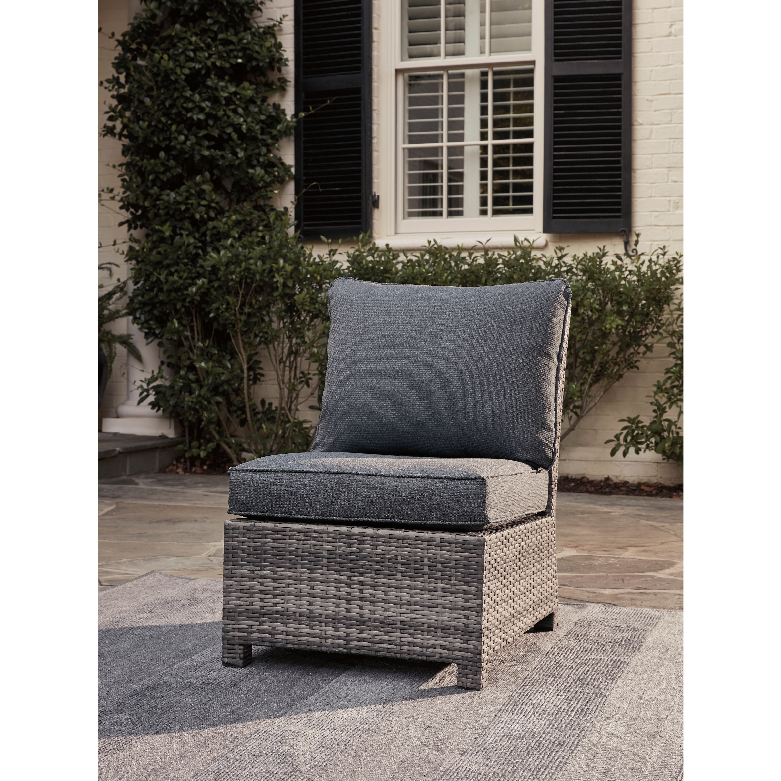 Salem Beach Armless Chair with Cushion